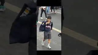 Yuki Tsunoda Walking the Streets of Singapore! 🇸🇬 #redbullracing  #singapore #formula1  #shorts