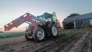 Wieczorny oprysk kukurydzy | Massey Ferguson 5709 M Dyna 4 |