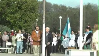 washington festeja el 25 de mayo - Izamiento de banderas