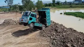 Dangerous! 5T Dump Truck Stuck, Flies Out With Rescue By Skilled KOMATSU D30 Dozer