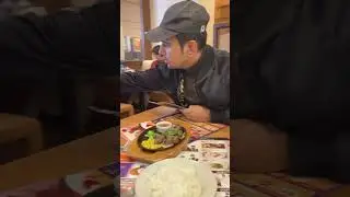 Robot is serving you food in Japanese restaurant #robotics #waiterjobs #japan