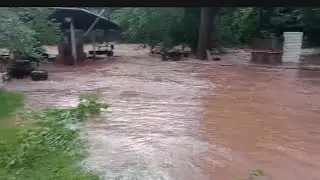 CHUVA 🌧️ LEVOU TUDO DO RANCHO 😳DEICHO SÓ AREIA 🤠