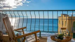 Propriet&agrave; fronte mare a Varigotti