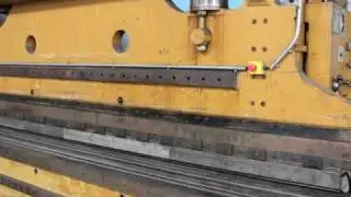 Presse plieuse Colly 4 mètres 200 tonnes occasion CPMO