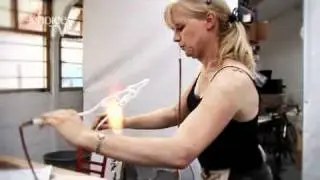 Illuminating knowledge: Bringing neon art skills to the UK
