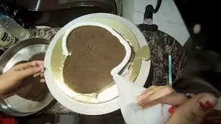 Heart shape cake ki icing kaise karen/how to do icing on heart shape cake easy 😍