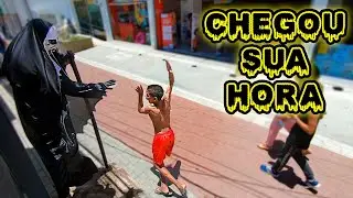 A Freira Levitando - Halloween - PEGADINHA - The Nun Prank