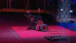 Will Gigabyte survive the Upper cut?  Battlebots Season 6 episode 1