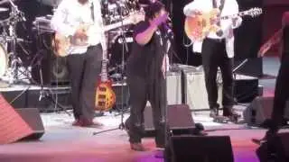 D'Angelo at Hollywood Bowl August 13, 2014
