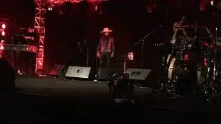 The thing i donne, Delirios - Draco Rosa en La Paz