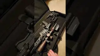 Savior Specialist LRP bag with scope facing handles.
