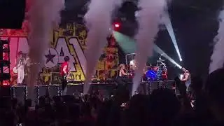 SUM 41 - MOTIVATION / HELL SONG @ PIER 6 PAVILLION BALTIMORE MD 4/29/24