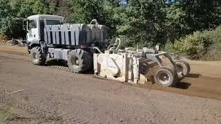 CAMION 4X4 Y ESTABILIZADOR SUELOS WIRTGEN