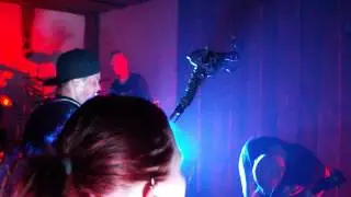 Apulanta - Silti onnellinen + 009 (Mex-Tex Cowboy) (live @ Rodeo Club, Ko&scaron;ice SK, 2.9.2013)