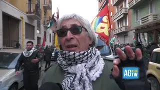 Milano, allontanata la giornalista Giulia Sorrentino dal corteo. I manifestanti: &laquo;&Egrave; una militante&raquo;