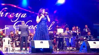 Shreya Ghoshal “Aye zindagi gale lagale..”
