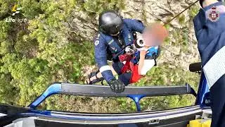 Rescue Crew Winches Two Hikers from Mountain in Southeast Queensland