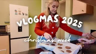 CHRISTMAS WEEK - ice skating and giant pretzels 