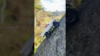 Watch Scout II 1:18 climb this steep rock ￼￼🧗🏼&zwj;♂️💪#rc #shorts ⬆️✨🏆✅🤔🔥