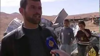الاحتلال الإسرائيلي يهدم منازل جنوب مدينة الخليل