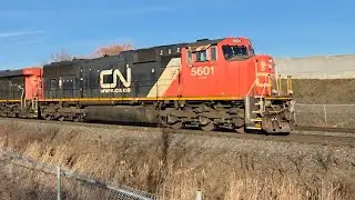 SD70I 5601 LEAD! CN A425-31 &bull; 5601 leads 2234 through Tansley