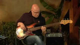 Fender Precision Bass fretless from 1972 presented by Detlef Blanke @VintageGuitarOldenburg