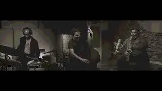 Stephan Crump / Darius Jones / Eric McPherson • 