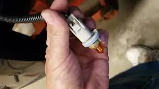 2013 Ford Taurus front side marker light replacement  part 1.