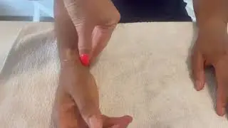 How to place the Icewave patch to relieve De Quervain's Tenosynovitis