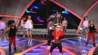 MC BENI canta Beija ou Não Beija 
