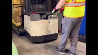 Walk behind forklift
