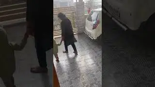 Shivam Sunita uniyal auntie ji ko bol rha h bahar ghoomne chlo