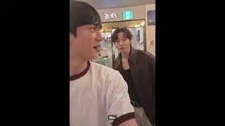 Прямая трансляция Джина на Weverse с Чонгуком и Джей-Хоупом!😀💜