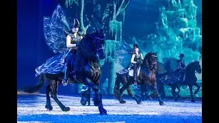Dressurquadrille: Friesen in der Pferdeshow &ndash; APASSIONATA 
