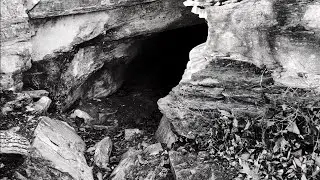 Chasin tail on Branson trail(with caves)
