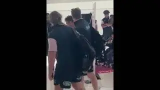 Nic White is INSULTED BY Springbok fans at the airport.
