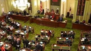 California lawmakers approve bills to raise worker pay