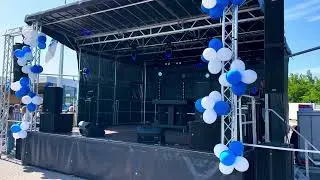RCF TTL and TTP 4a collumn array hung in stage