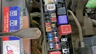 2000 Toyota Tundra Blower Motor Fuse & Relay