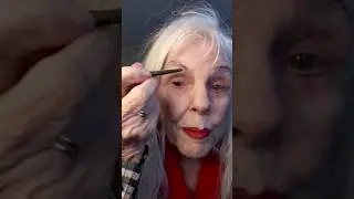 Let's just call this a relatable makeup tutorial