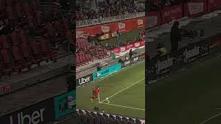 Insigne and Bernardeschi having some fun for Toronto FC 😮&zwj;💨