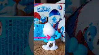 HEFTY Super Strong Smurf Toy in Kinder Surprise Egg! 🥚💙