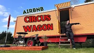 What does the inside of a circus wagon home look like?