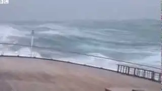 freak wave hit marco polo cruise ship !