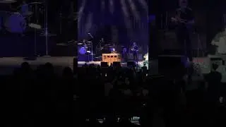 Counting Crows Covers Taylor Swift!