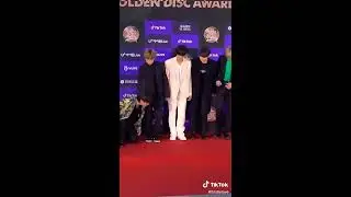 Джин как самый старший в группе поддержал Тэхёна💙💜