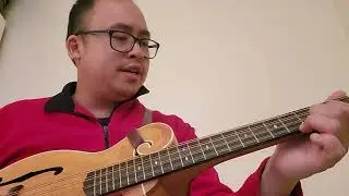 Practising on my F Model Weber Octave Mandolin 