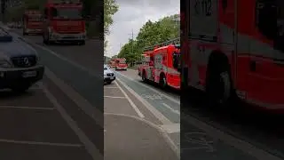 Feuerwehr Kollone f&auml;hrt mit pressluft und MAHRTINSHORN zum Einsatz in STUTTGART!Gefilmt wurde 2026!!