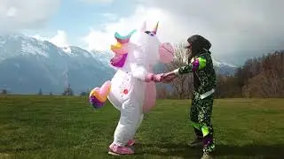 &Agrave; l'EQuerre - &Agrave; Toutes Ces Belles Couleurs (Official Video)