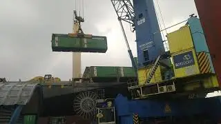 GOTTWALD CRANE TWIN LIFT SPREADER CONTAINER  KAPAL SPLIL